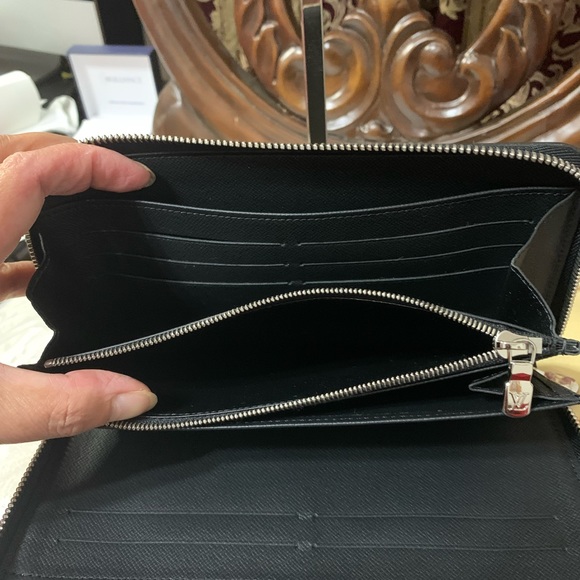 Louis Vuitton Organizer Epi Black  Wallet - Picture 7 of 9